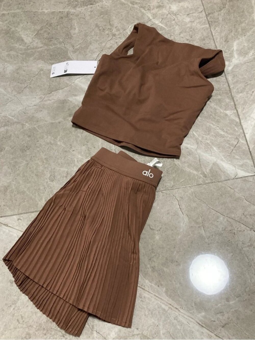ALO Yoga Brown Pleated Skater Tennis Skirt - Picture 3 of 6
